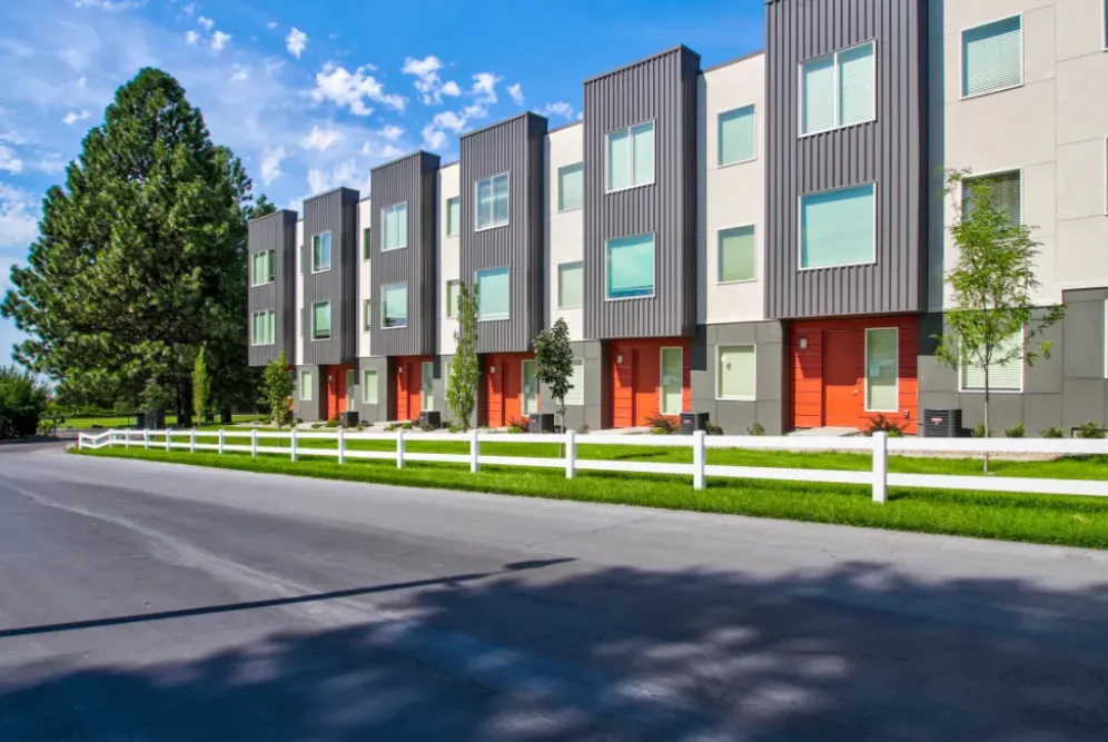 Aero Luxury Townhomes _ Townhouse Complex